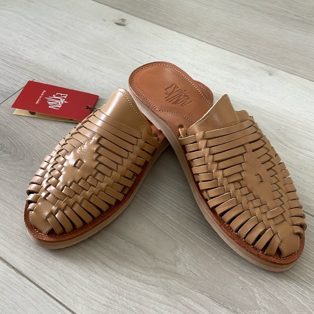 BNWT Espiritu mules
